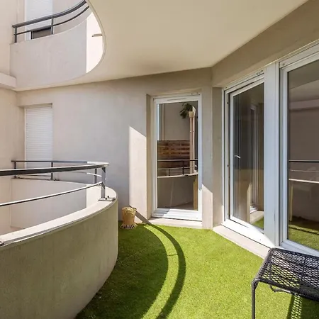 8th 3-bedroom - 6 Guests Διαμέρισμα Λυών