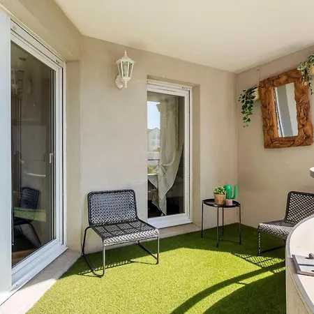 8th 3-bedroom - 6 Guests 公寓